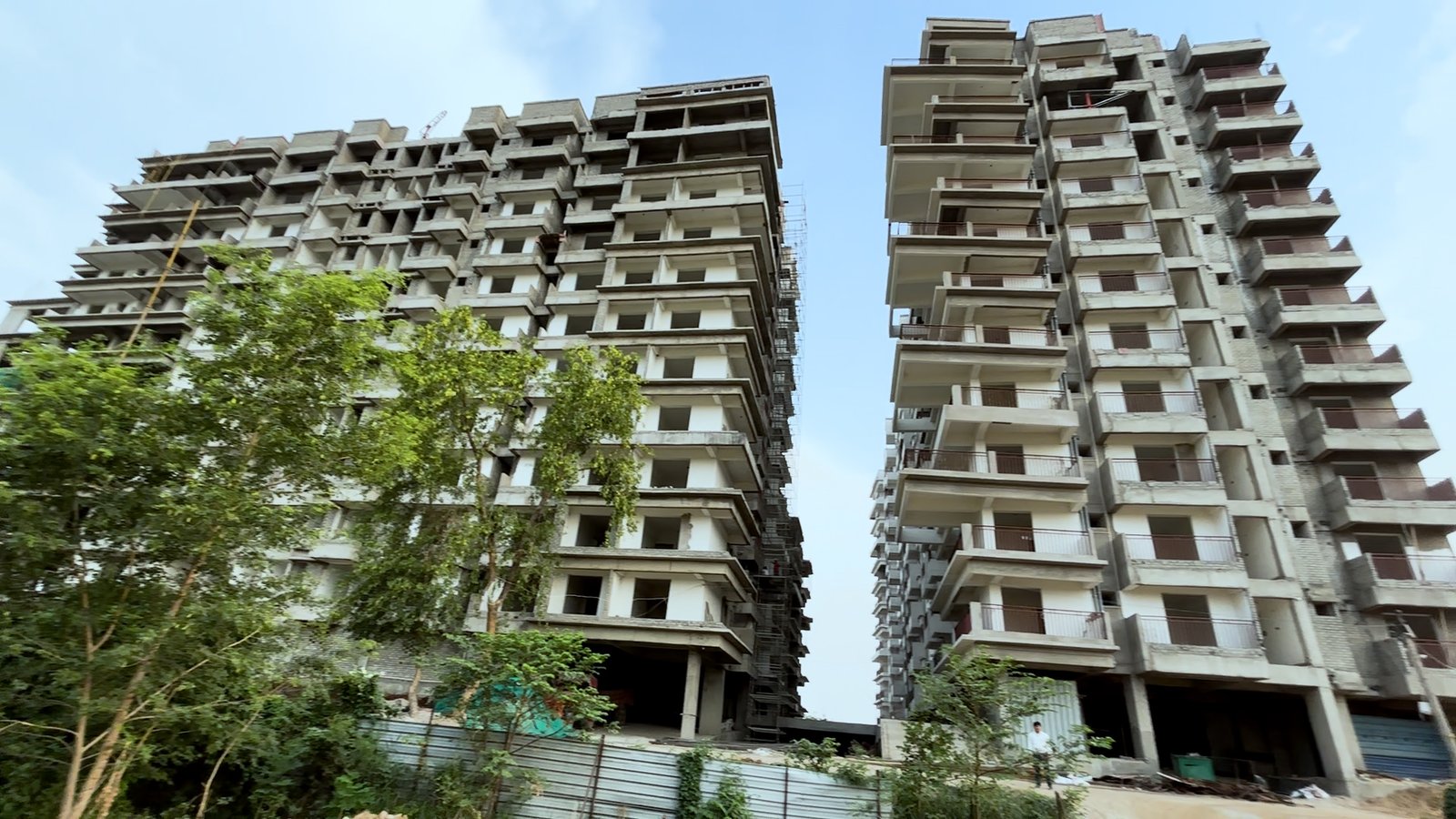 3 BHK Flats in Society